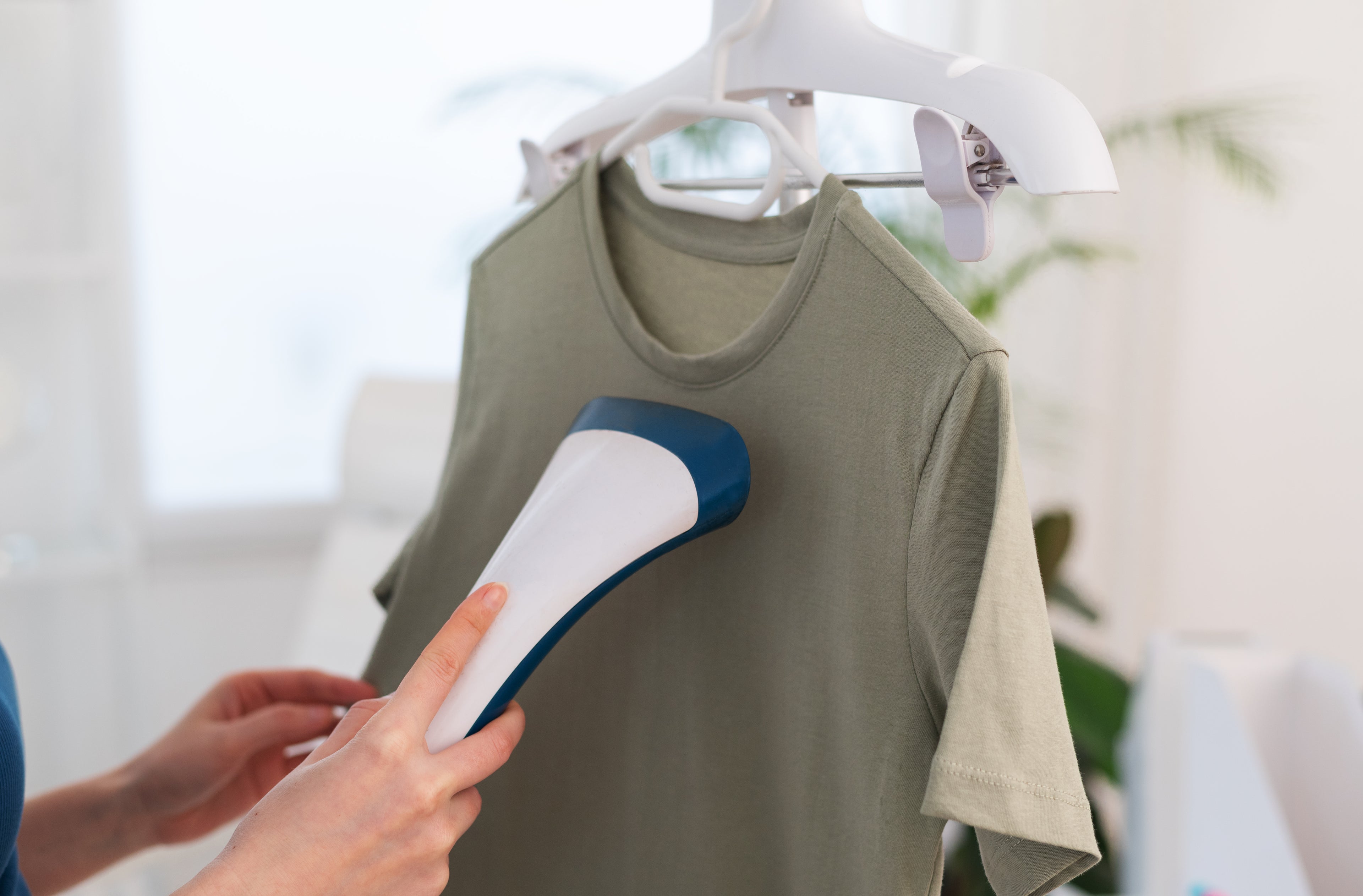 steaming iron to ironing fabric at home