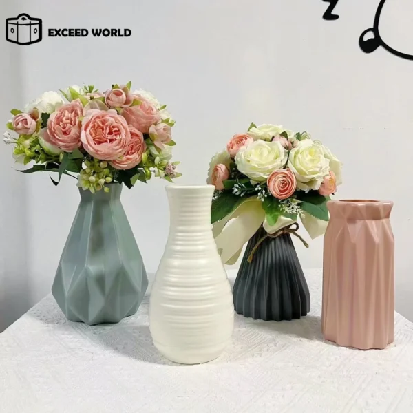 White Modern Flower Vase