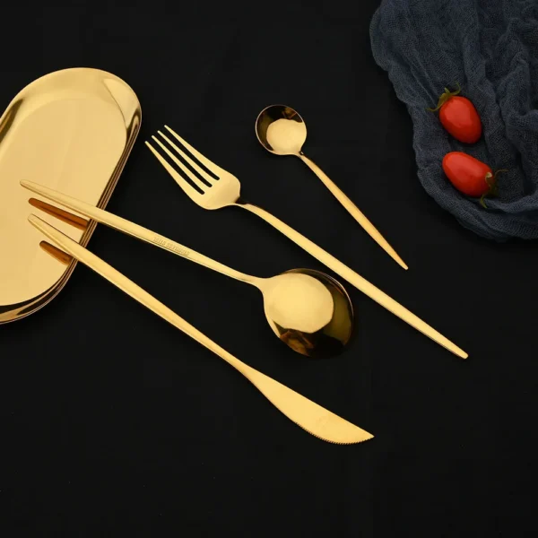 S75d800b5334349d7bc2c99b7990cc6aeM.webp Stainless Steel Flatware Set 16 Piece