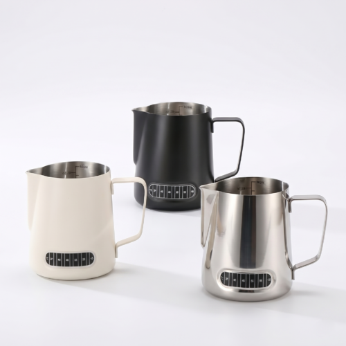 froted milk pitcher