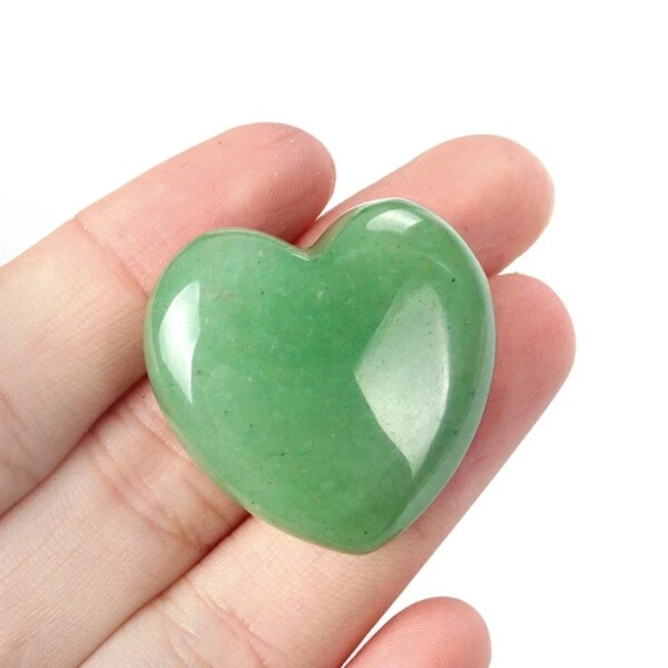 heart crystal gravel stones