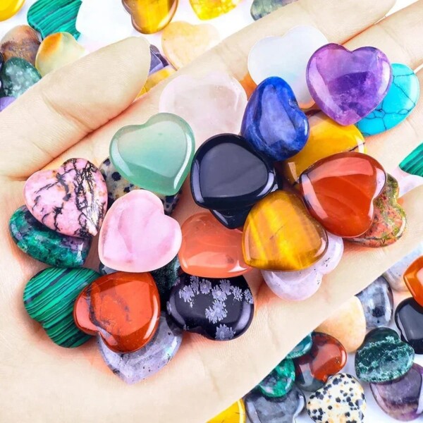 heart crystal gravel stones