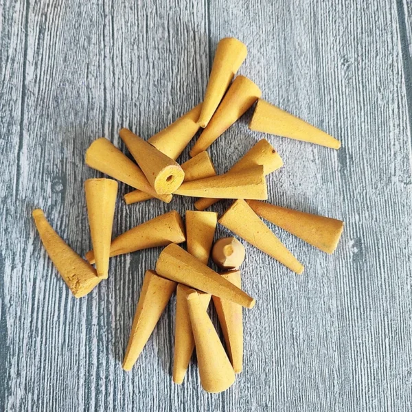 sc1b60de327a54ca78c5d9ca6d88298cb3.webp Backflow Incense Cones